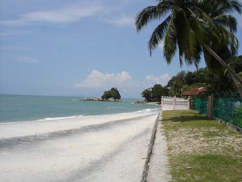 The famous Batu Ferringhi beach... 