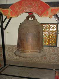 The Big Bell in the Snake Temple, Penang