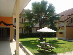 Golden Beach Hotel and Resort