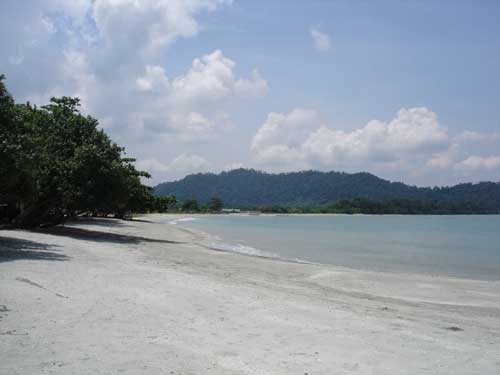 beach at Teluk Senangin